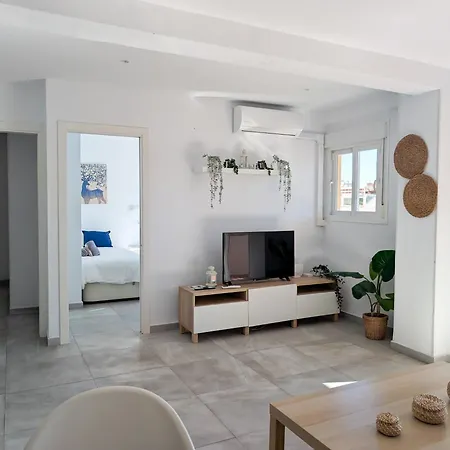 Amazingly Located 2 Bedroom In Boliches شقة