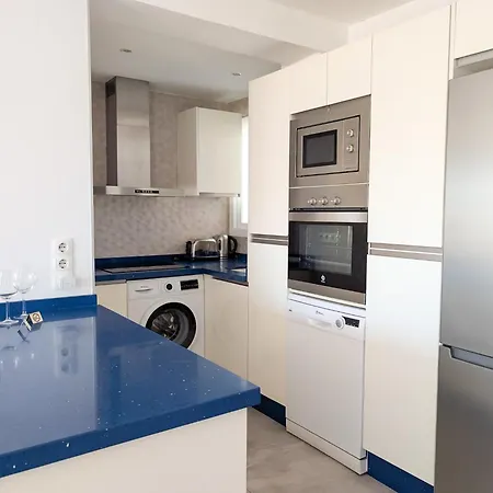 شقة Amazingly Located 2 Bedroom In Boliches فوينخيرولا