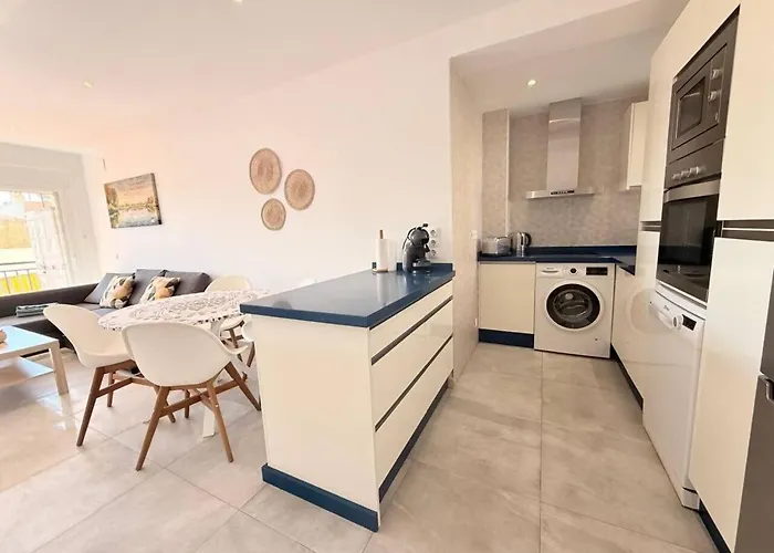 شقة Amazingly Located 2 Bedroom In Boliches