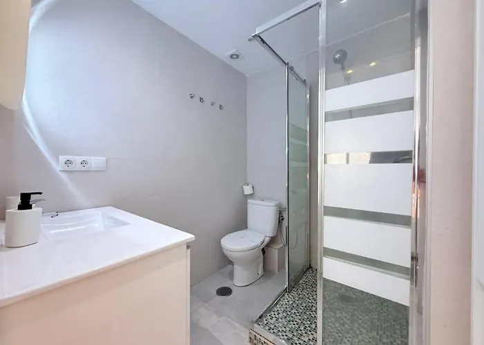 Amazingly Located 2 Bedroom In Boliches