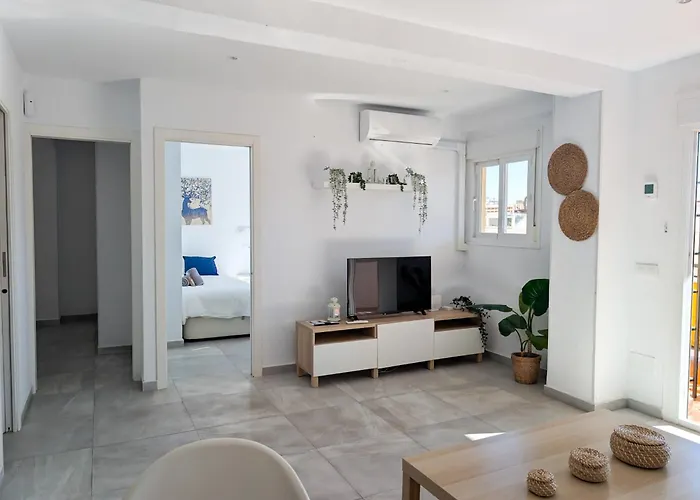 Amazingly Located 2 Bedroom In Boliches شقة