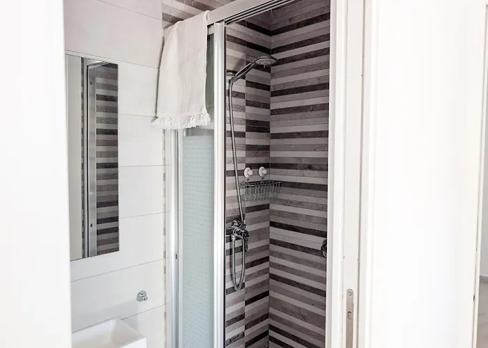 شقة Amazingly Located 2 Bedroom In Boliches فوينخيرولا