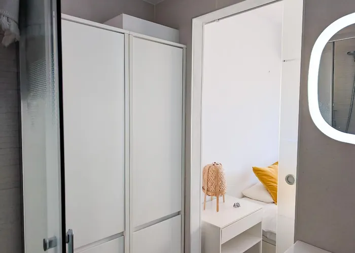 Amazingly Located 2 Bedroom In Boliches شقة