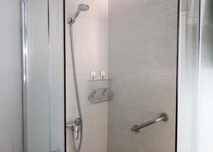 Amazingly Located 2 Bedroom In Boliches * فوينخيرولا